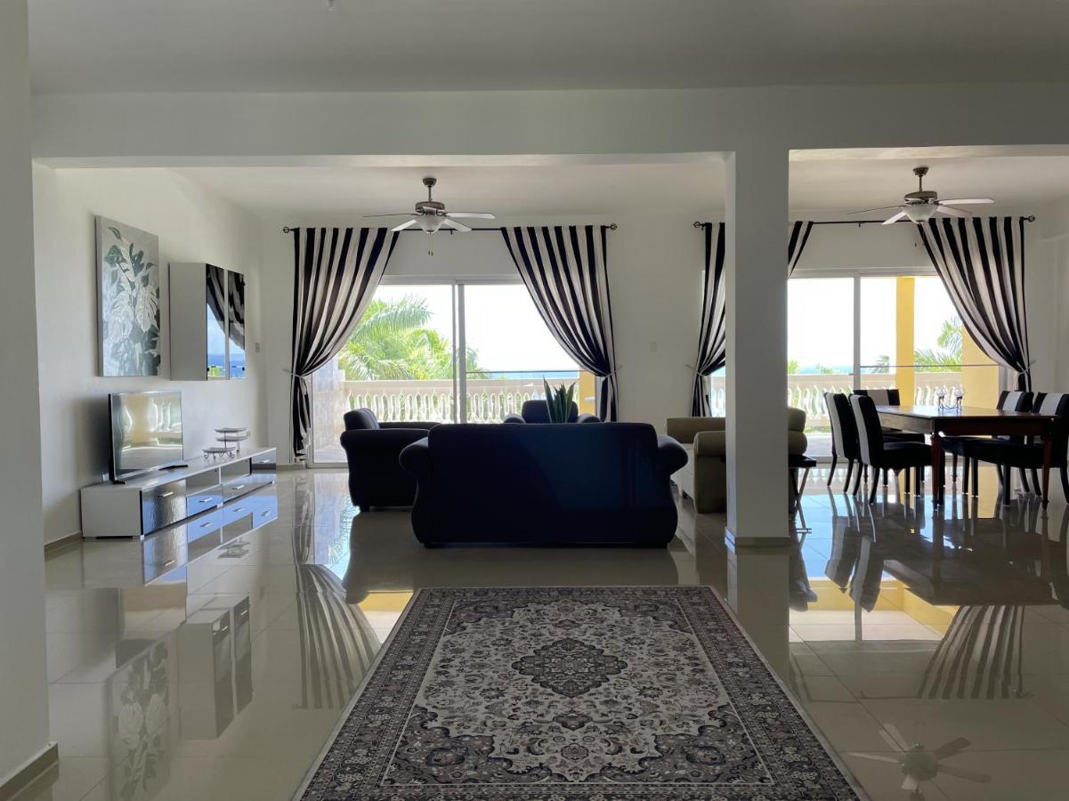 Spring Garden Mobay Resort Luxurious Apartments モンテゴ・ベイ エクステリア 写真