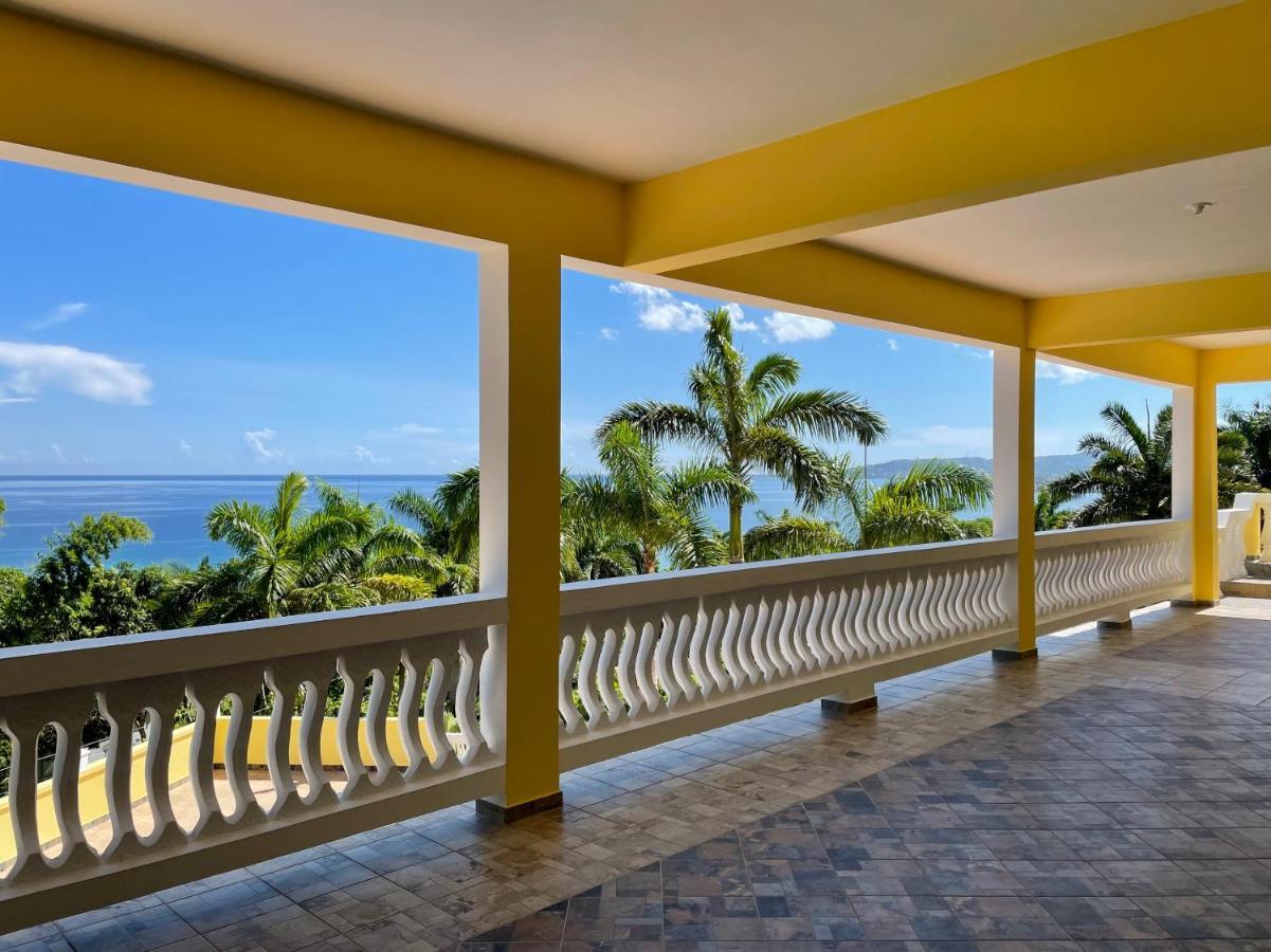 Spring Garden Mobay Resort Luxurious Apartments モンテゴ・ベイ エクステリア 写真