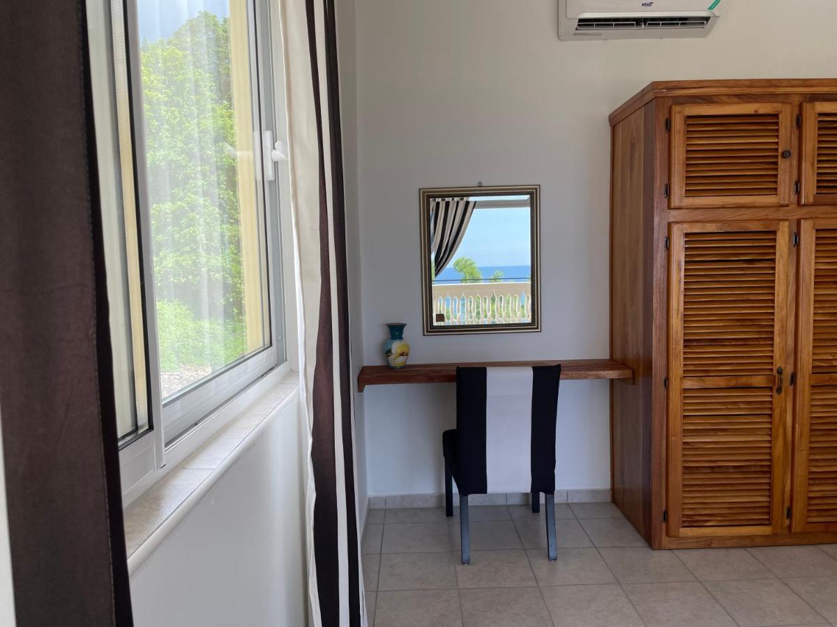 Spring Garden Mobay Resort Luxurious Apartments モンテゴ・ベイ エクステリア 写真