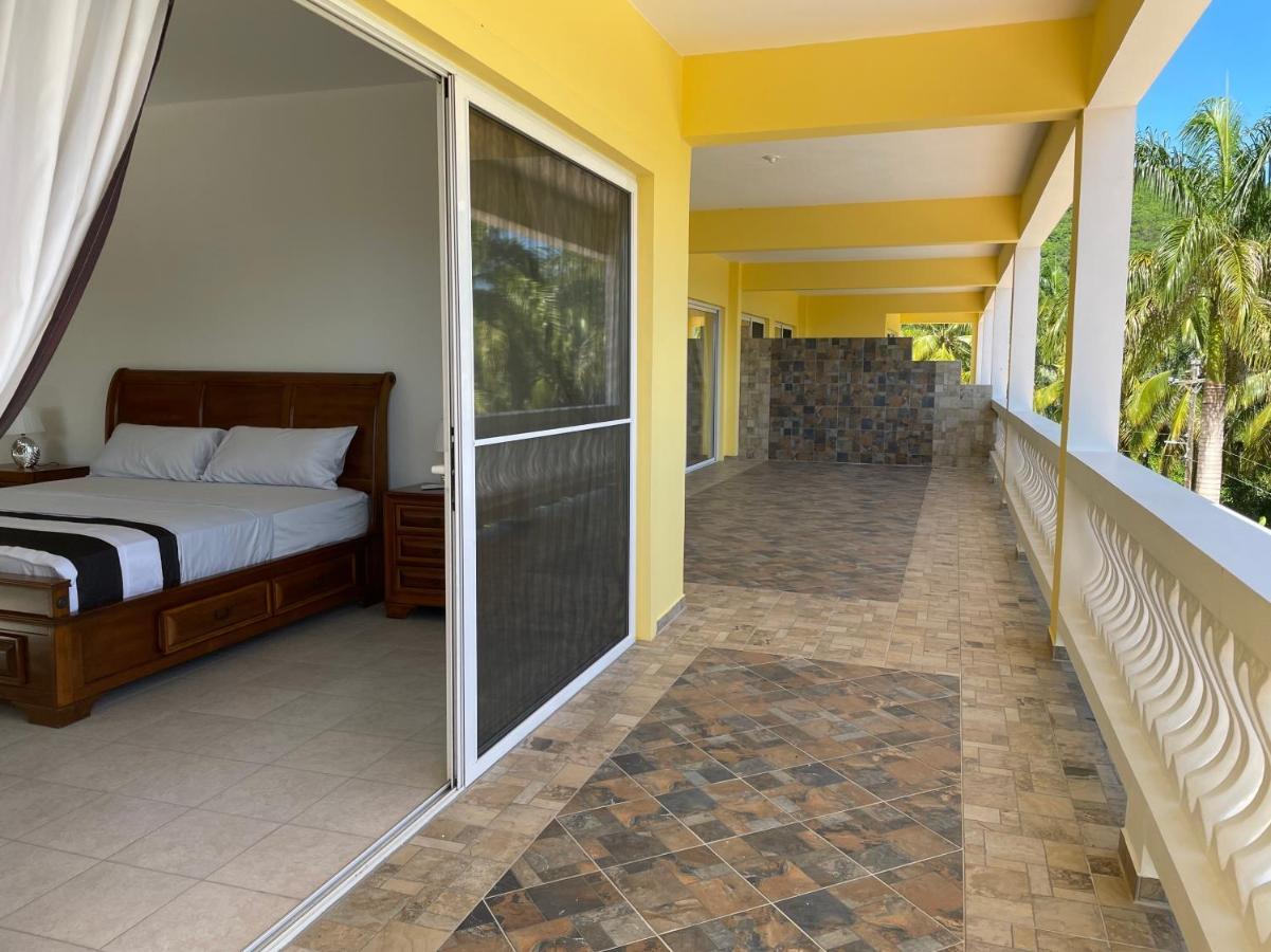 Spring Garden Mobay Resort Luxurious Apartments モンテゴ・ベイ エクステリア 写真