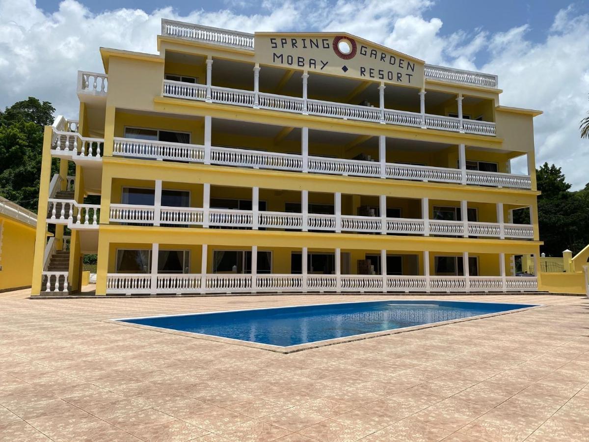 Spring Garden Mobay Resort Luxurious Apartments モンテゴ・ベイ エクステリア 写真